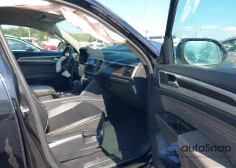 2022 Volkswagen Atlas 3.6L V6 Se W/Technology from USA, damaged, VIN 1V2HR2CA6NC565589